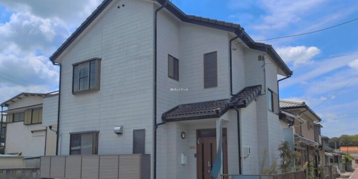 春日井市六軒屋町西1丁目 1