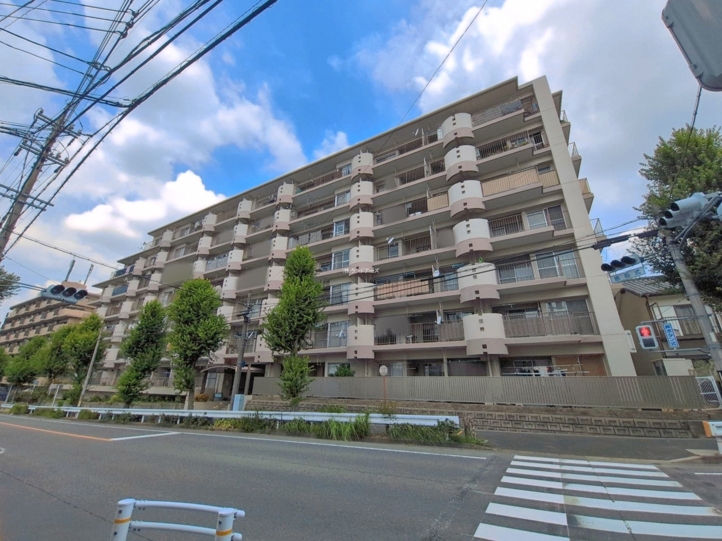松が根台マンション 1