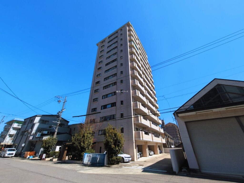 グローリアス岩倉第二 1
