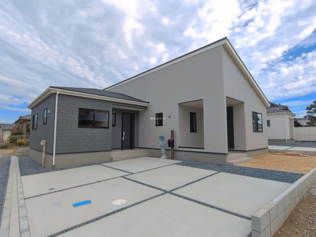 稲沢市平和町法立北瀬古(戸建)01 1