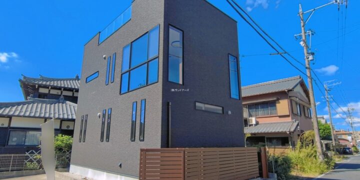 瀬戸市市場町 1