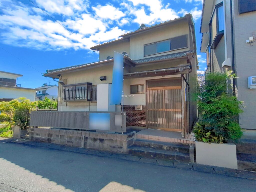 愛西市勝幡町東町 1