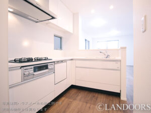 建売住宅の施工例｜L型キッチン（名古屋市）｜メルディア